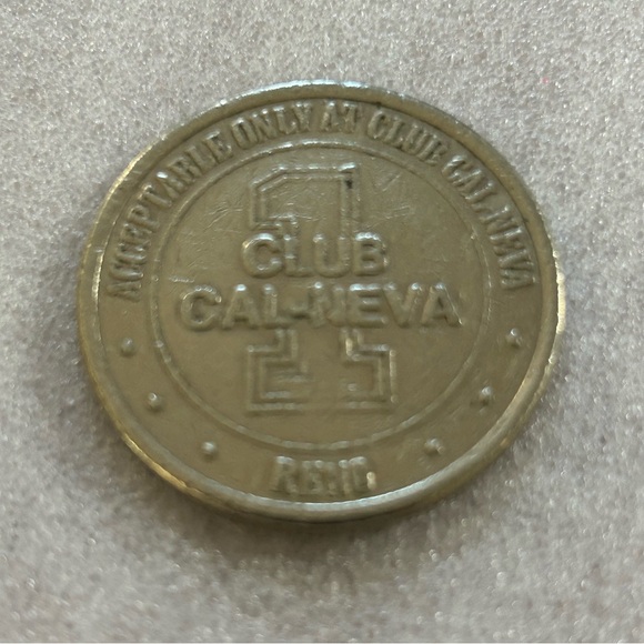 Vintage Las Vegas Token Bundle - very unique & cool  - great sports room pieces - Picture 10 of 12